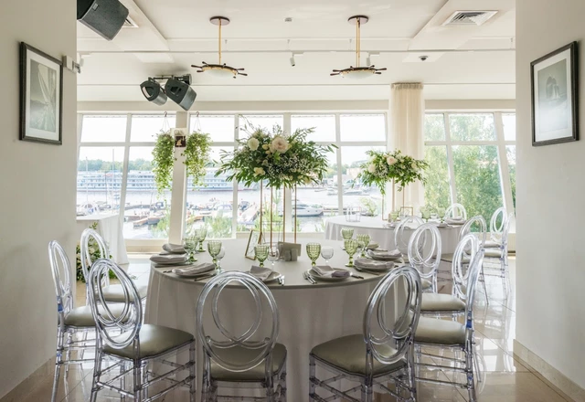 Ресторан Мореман в яхт-клубе Аврора Панорамный банкетный зал - фото 4