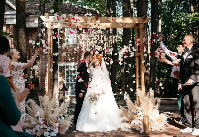 Искренний и позитивный ведущий Виталий Мочалов | Дима & Марина - фото 93