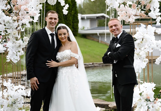 Искренний и позитивный ведущий Виталий Мочалов - слайд 12