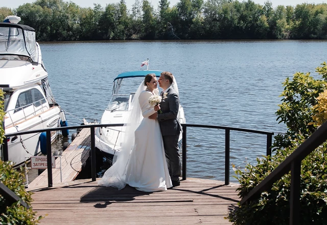 Искренний и позитивный ведущий Виталий Мочалов | Женя & Яна - фото 77