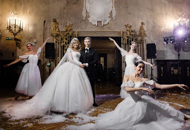 Искренний и позитивный ведущий Виталий Мочалов - фото 6