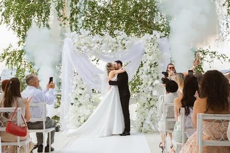 Ведущая Анна Леонович - фото 3