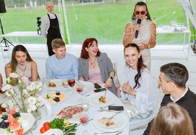 Ведущая Анна Леонович - фото 5