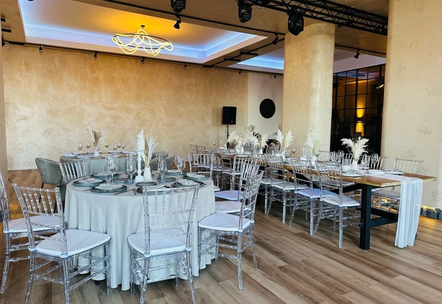 Банкетные залы Amand Hall / Аманд Холл Зал URBAN с отдельным входом и lounge-зоной - фото 1
