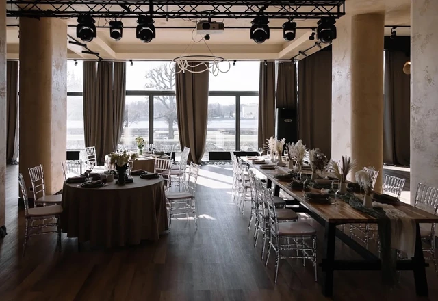 Банкетные залы Amand Hall / Аманд Холл Зал URBAN с отдельным входом и lounge-зоной - фото 6