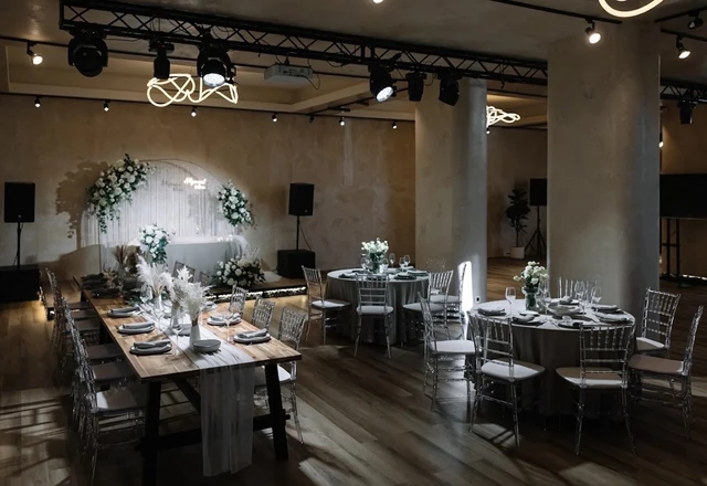 Банкетные залы Amand Hall / Аманд Холл Зал URBAN с отдельным входом и lounge-зоной - фото 2