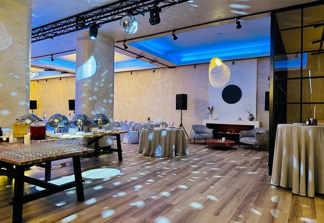 Банкетные залы Amand Hall / Аманд Холл Зал URBAN с отдельным входом и lounge-зоной - фото 9