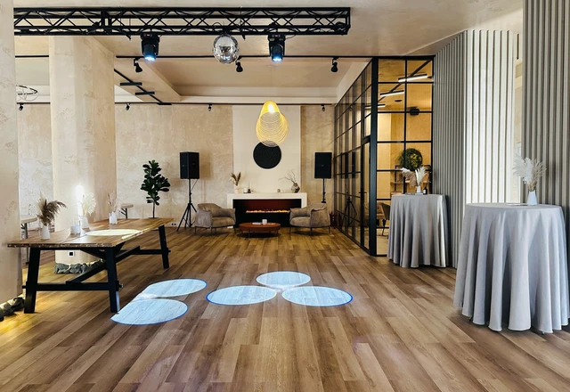 Банкетные залы Amand Hall / Аманд Холл Зал URBAN с отдельным входом и lounge-зоной - фото 13