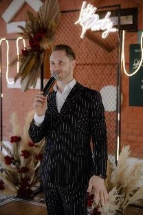 Ведущий Данил Сила - фото 20