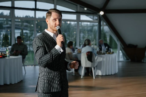 Ведущий Данил Сила - фото 3