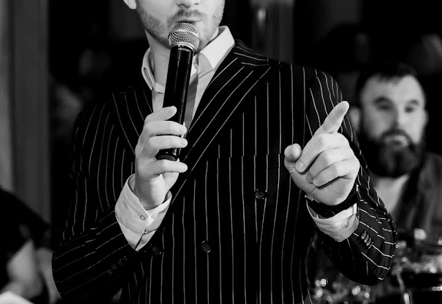 Ведущий Данил Сила - слайд 12