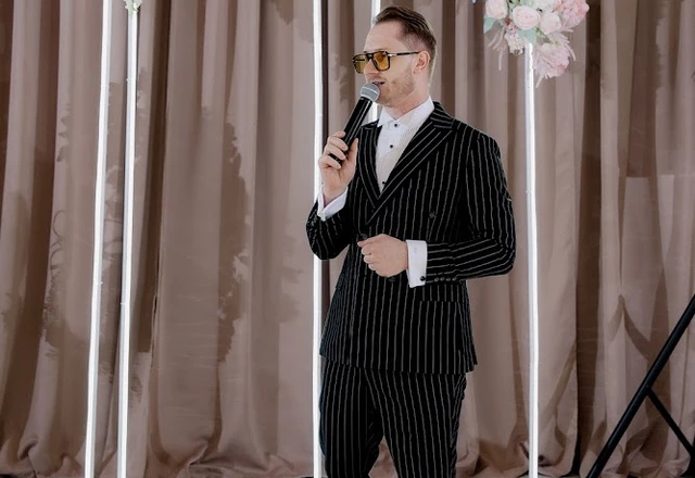 Ведущий Данил Сила - слайд 8