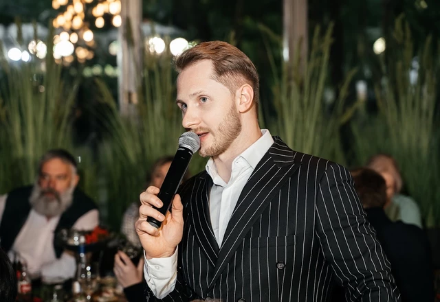 Ведущий Данил Сила - слайд 14