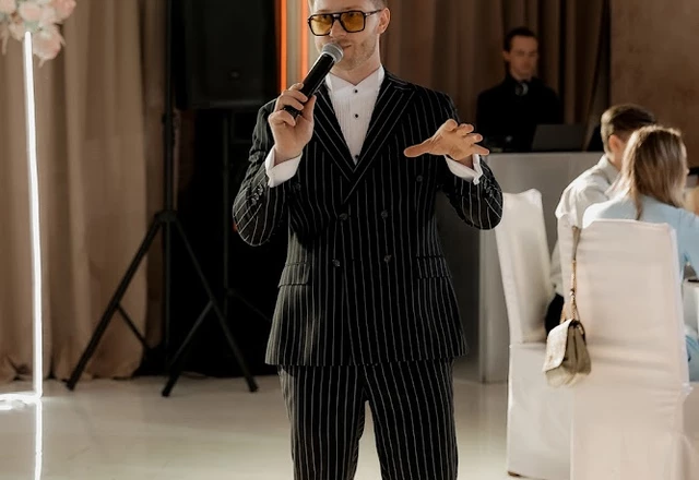 Ведущий Данил Сила - слайд 17