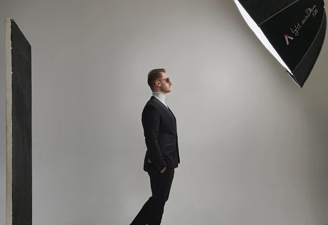 Ведущий Данил Сила - слайд 16