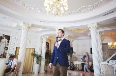 Ведущий Павел Фокин - фото 11
