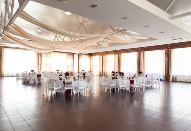 Парк-Отель Остров Банкетный зал Ostrov Hall