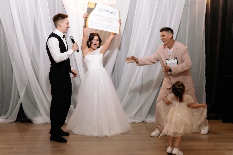 Ведущий Владислав Поздеев - фото 7