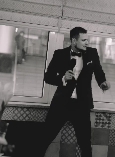 Ведущий Бондаренко Максим - фото 16