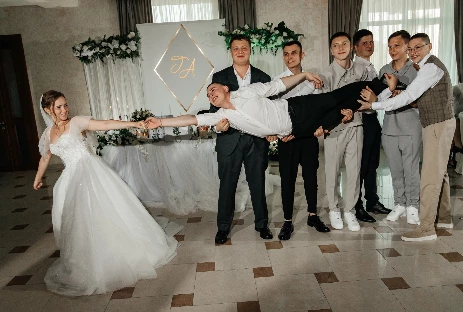 Ведущий Бондаренко Максим - фото 13