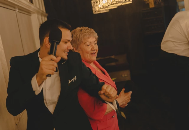 Ведущий Бондаренко Максим - слайд 16