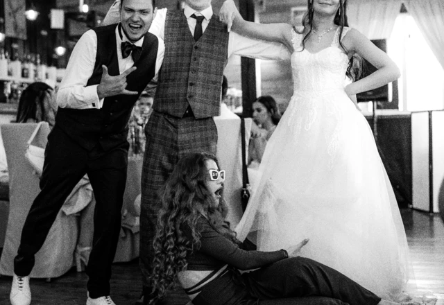 Ведущий Бондаренко Максим - слайд 12