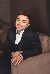 Ведущий Илья Козырь - фото 8