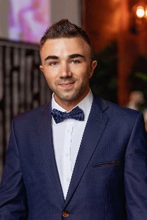 Ведущий Илья Козырь - фото 3