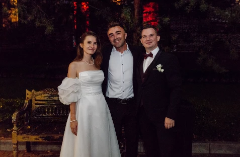 Ведущий Илья Козырь - фото 13