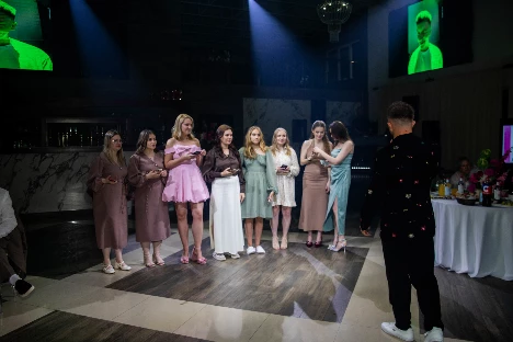 Ведущий Илья Козырь - фото 9