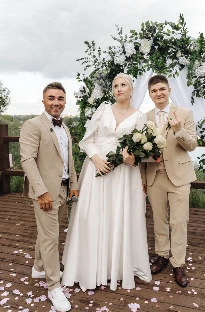 Ведущий Илья Козырь - фото 19