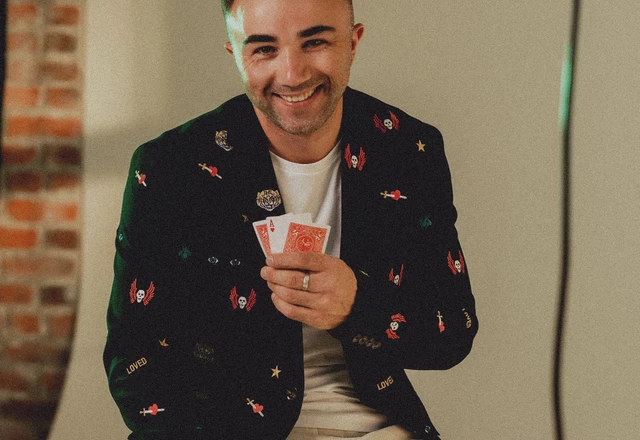 Ведущий Илья Козырь - слайд 8