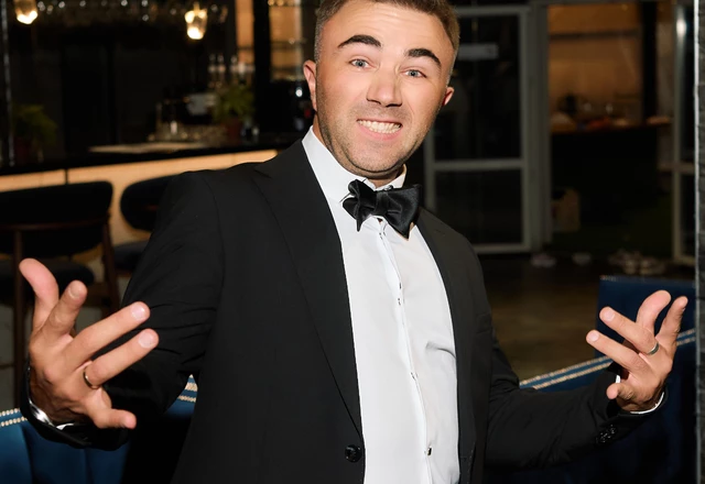 Ведущий Илья Козырь - слайд 5