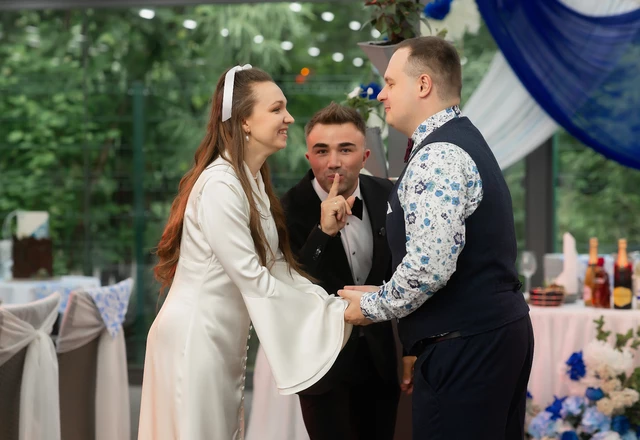 Ведущий Илья Козырь - слайд 9