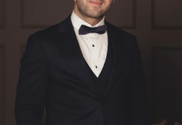 Ведущий Илья Козырь - слайд 13