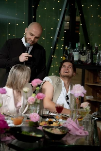 Ведущий Андрей Валуев - фото 18