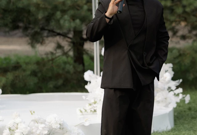 Ведущий Андрей Валуев - слайд 9