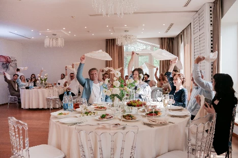 Ведущий Алексей Кузнецов - фото 18