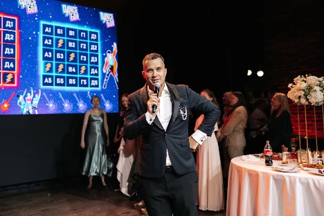 Ведущий Алексей Кузнецов - фото 15