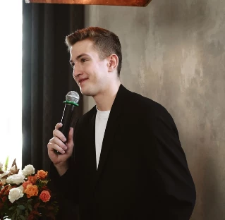 Ведущий Павел Кузнецов - фото 5