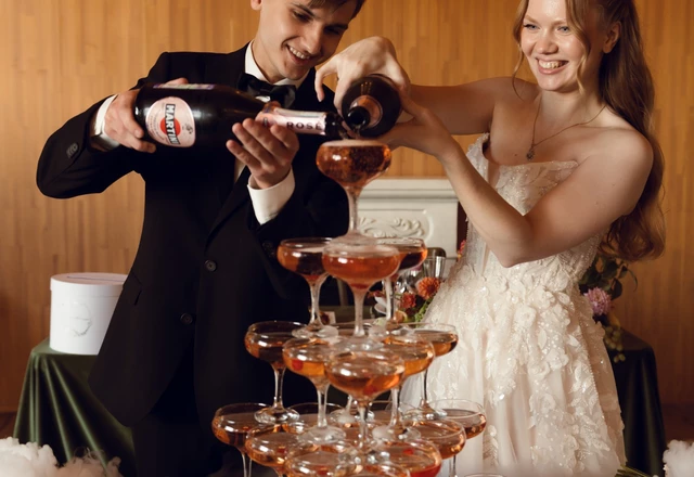 Ведущая Наталья Бойчук | Ксения и Владимир - фото 380