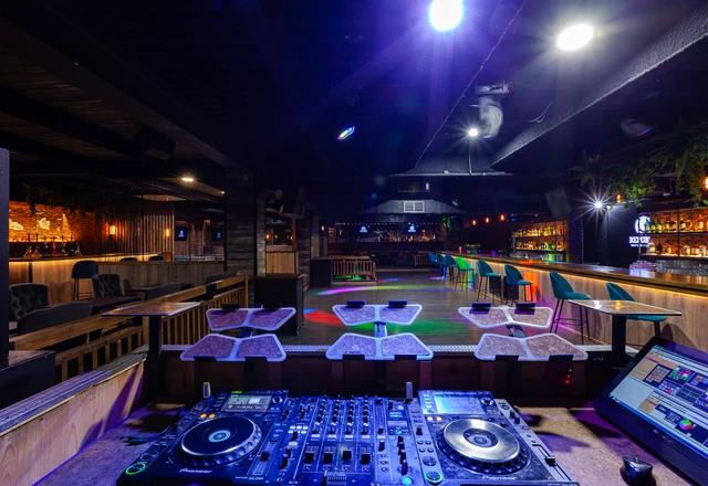 Банкетный зал Репаблик Холл / Republic Hall Зал «Клуб» с танцполом - фото 5