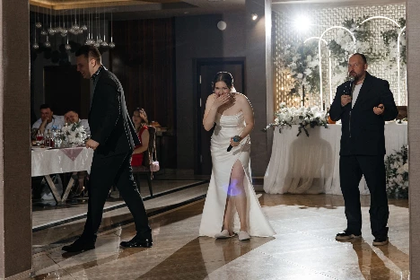 Ведущий Михаил Жигалов - фото 13