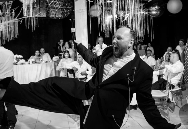 Ведущий Михаил Жигалов - слайд 6