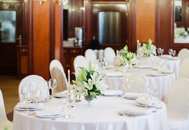 Ресторан «Айхал» Банкетный зал ресторана - фото 6