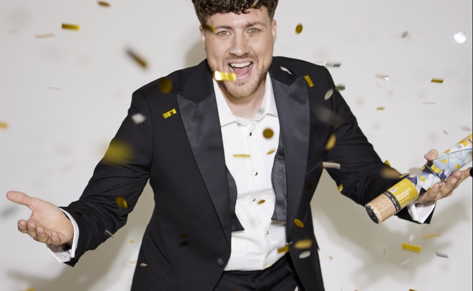 Ведущий Сергей Белан